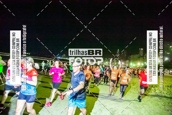 Buy your photos of the eventNight Run Balnerio on Fotop