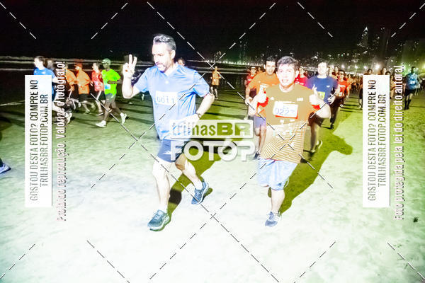 Buy your photos of the eventNight Run Balnerio on Fotop