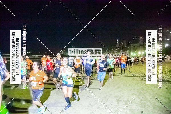 Buy your photos of the eventNight Run Balnerio on Fotop