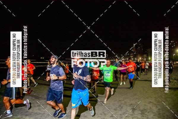Buy your photos of the eventNight Run Balnerio on Fotop