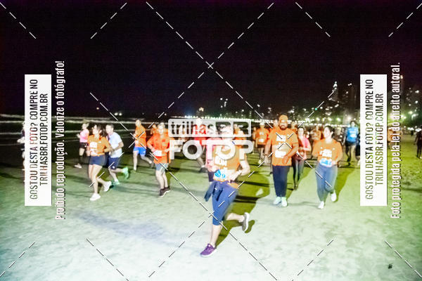 Buy your photos of the eventNight Run Balnerio on Fotop