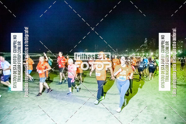 Buy your photos of the eventNight Run Balnerio on Fotop