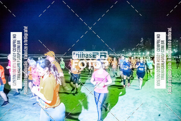 Buy your photos of the eventNight Run Balnerio on Fotop