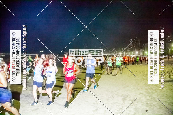 Buy your photos of the eventNight Run Balnerio on Fotop