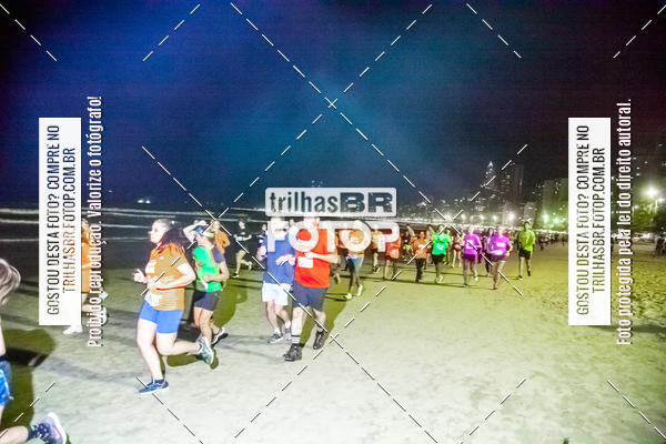Buy your photos of the eventNight Run Balnerio on Fotop