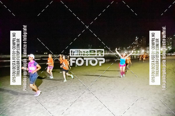 Buy your photos of the eventNight Run Balnerio on Fotop