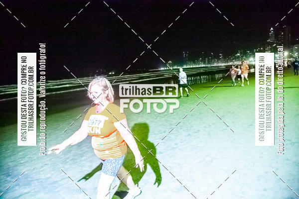 Buy your photos of the eventNight Run Balnerio on Fotop