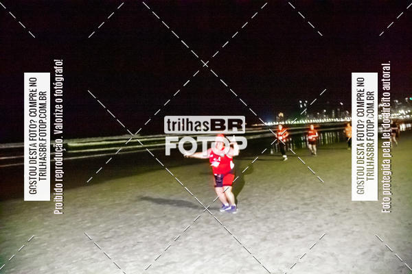 Buy your photos of the eventNight Run Balnerio on Fotop