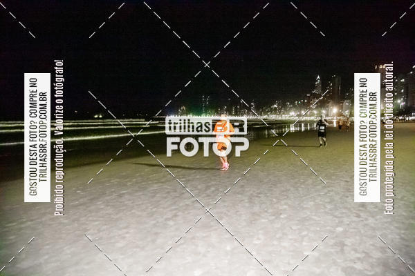 Buy your photos of the eventNight Run Balnerio on Fotop