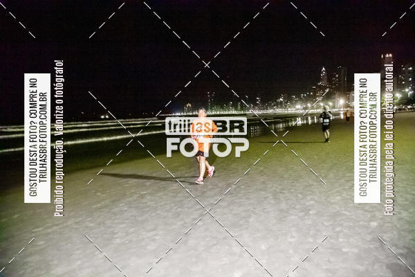 Buy your photos of the eventNight Run Balnerio on Fotop