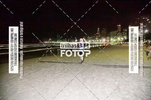 Buy your photos of the eventNight Run Balnerio on Fotop