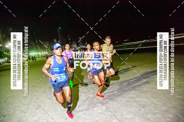 Buy your photos of the eventNight Run Balnerio on Fotop