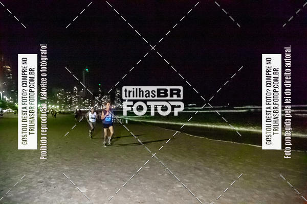 Buy your photos of the eventNight Run Balnerio on Fotop