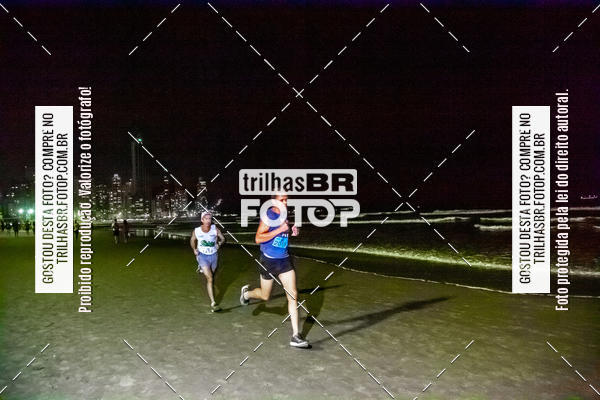 Buy your photos of the eventNight Run Balnerio on Fotop