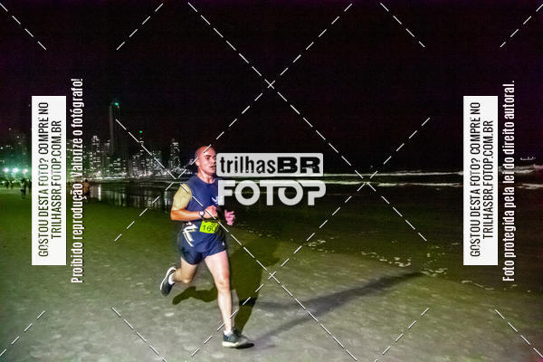 Buy your photos of the eventNight Run Balnerio on Fotop