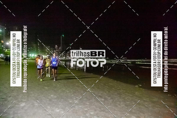Buy your photos of the eventNight Run Balnerio on Fotop