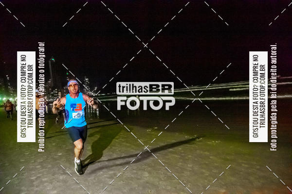 Buy your photos of the eventNight Run Balnerio on Fotop
