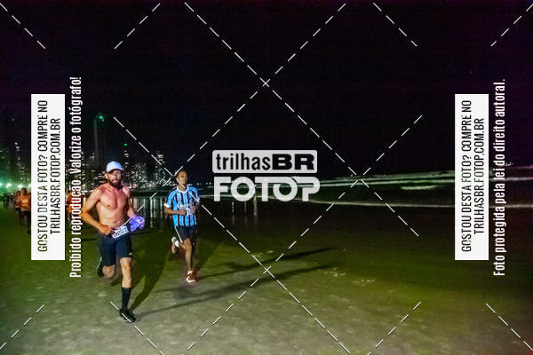 Buy your photos of the eventNight Run Balnerio on Fotop