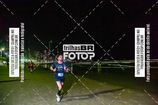 Buy your photos of the eventNight Run Balnerio on Fotop