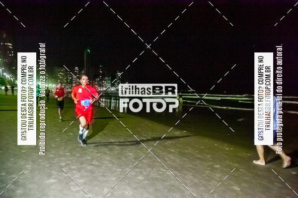 Buy your photos of the eventNight Run Balnerio on Fotop