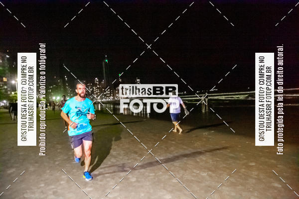 Buy your photos of the eventNight Run Balnerio on Fotop