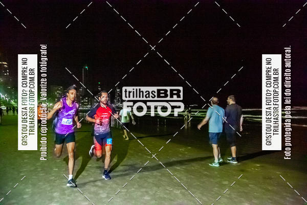 Buy your photos of the eventNight Run Balnerio on Fotop