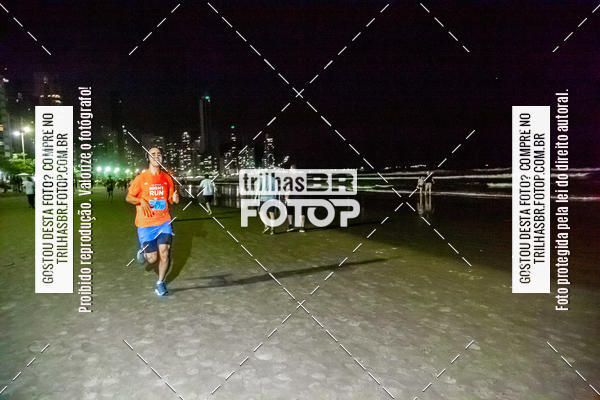 Buy your photos of the eventNight Run Balnerio on Fotop