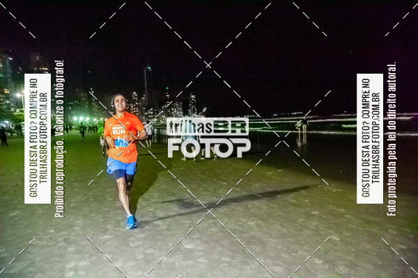 Buy your photos of the eventNight Run Balnerio on Fotop