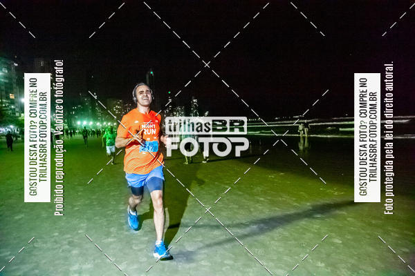 Buy your photos of the eventNight Run Balnerio on Fotop