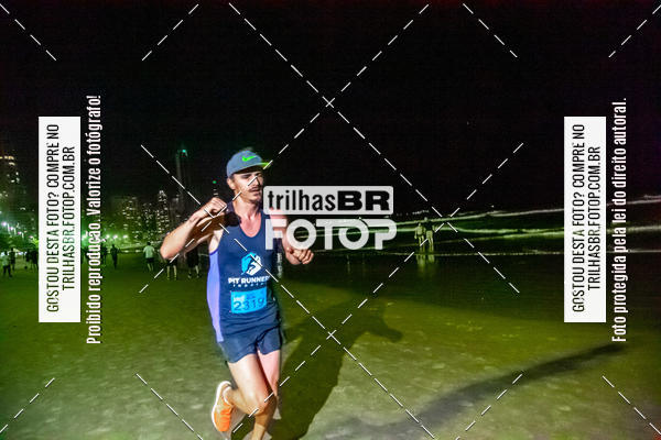 Buy your photos of the eventNight Run Balnerio on Fotop