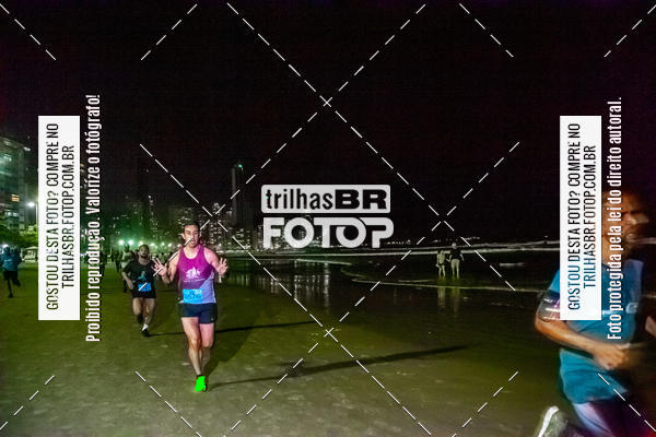 Buy your photos of the eventNight Run Balnerio on Fotop