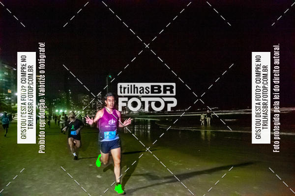Buy your photos of the eventNight Run Balnerio on Fotop