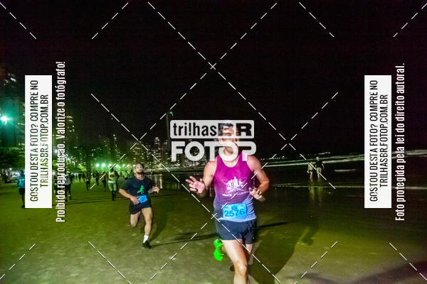 Buy your photos of the eventNight Run Balnerio on Fotop