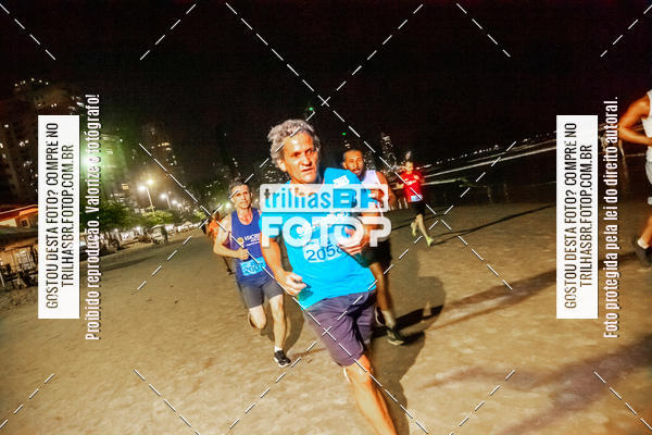 Buy your photos of the eventNight Run Balnerio on Fotop