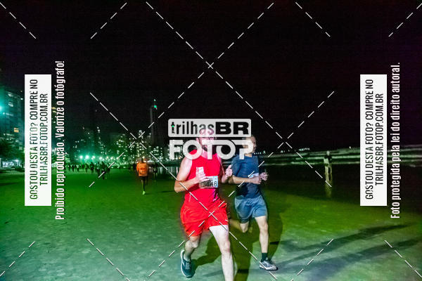 Buy your photos of the eventNight Run Balnerio on Fotop