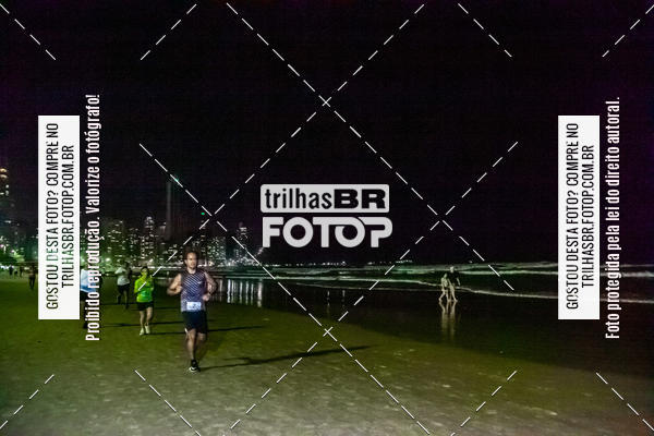 Buy your photos of the eventNight Run Balnerio on Fotop