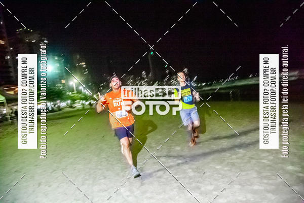 Buy your photos of the eventNight Run Balnerio on Fotop