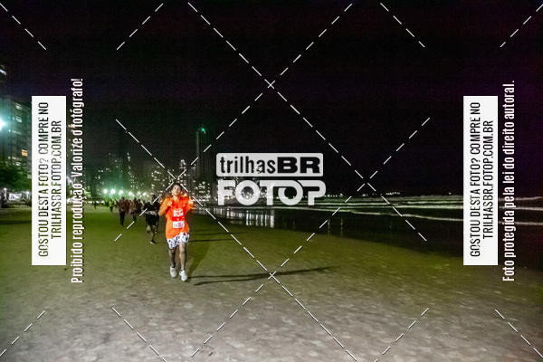 Buy your photos of the eventNight Run Balnerio on Fotop