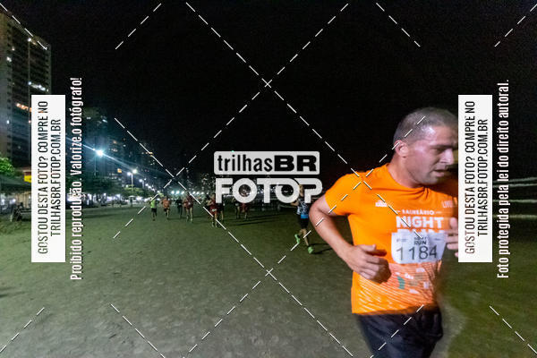 Buy your photos of the eventNight Run Balnerio on Fotop