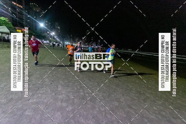 Buy your photos of the eventNight Run Balnerio on Fotop