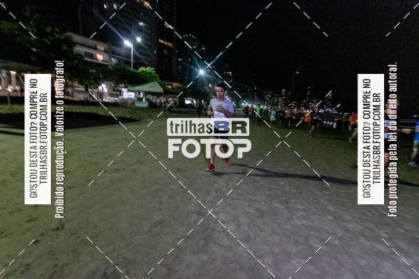 Buy your photos of the eventNight Run Balnerio on Fotop