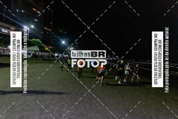 Buy your photos of the eventNight Run Balnerio on Fotop