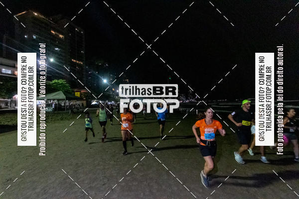 Buy your photos of the eventNight Run Balnerio on Fotop