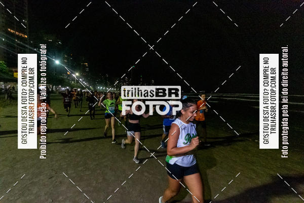 Buy your photos of the eventNight Run Balnerio on Fotop