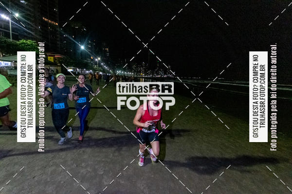 Buy your photos of the eventNight Run Balnerio on Fotop