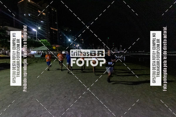 Buy your photos of the eventNight Run Balnerio on Fotop