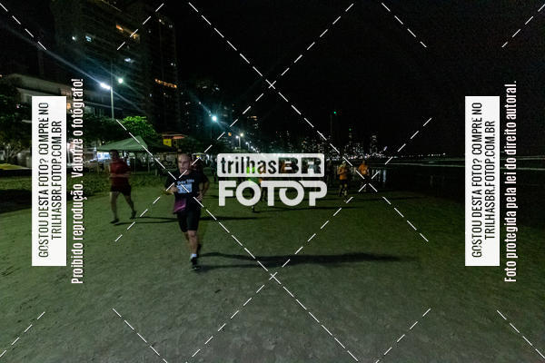 Buy your photos of the eventNight Run Balnerio on Fotop