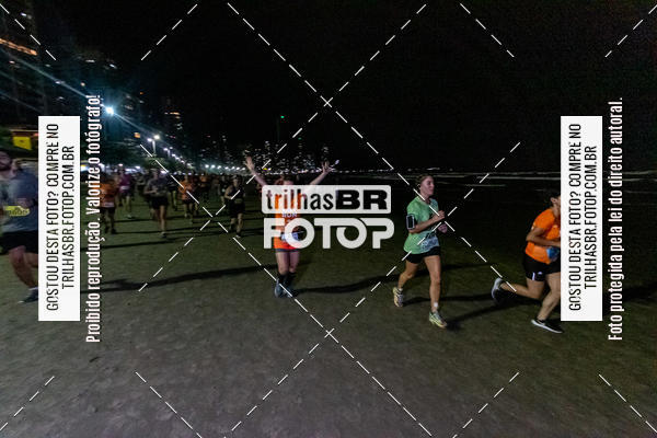 Buy your photos of the eventNight Run Balnerio on Fotop