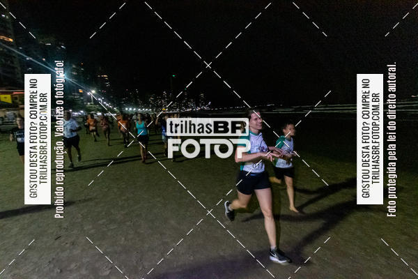 Buy your photos of the eventNight Run Balnerio on Fotop