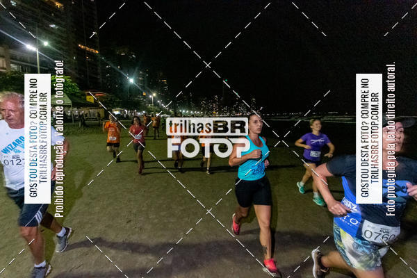 Buy your photos of the eventNight Run Balnerio on Fotop